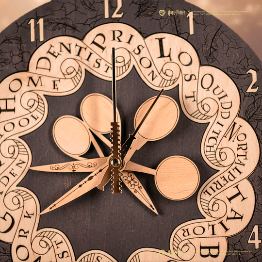 WEASLEY FAMILY™ ROUND 3D WOOD CLOCK - ZeWood