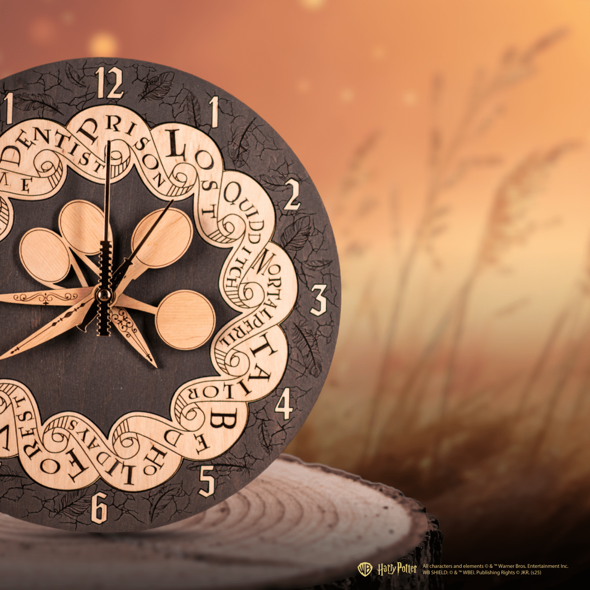 WEASLEY FAMILY™ ROUND 3D WOOD CLOCK - ZeWood