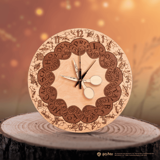 WEASLEY FAMILY™ ROUND 3D WOOD CLOCK - ZeWood