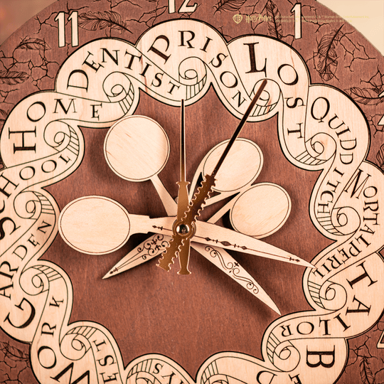 WEASLEY FAMILY™ ROUND 3D WOOD CLOCK - ZeWood