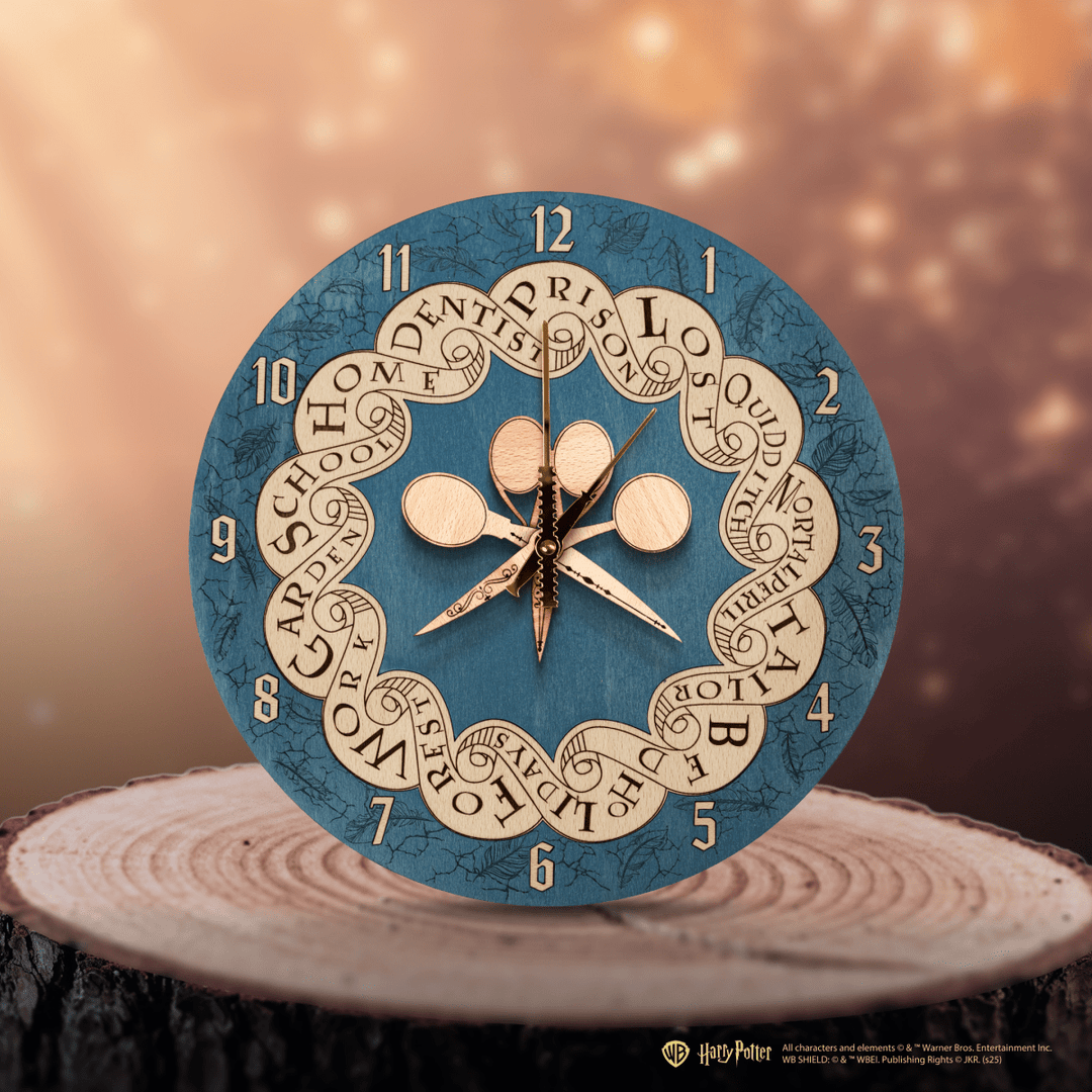 WEASLEY FAMILY™ ROUND 3D WOOD CLOCK - ZeWood