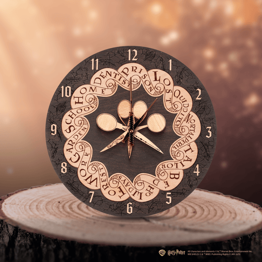 WEASLEY FAMILY™ ROUND 3D WOOD CLOCK - ZeWood