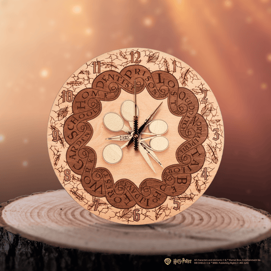 WEASLEY FAMILY™ ROUND 3D WOOD CLOCK - ZeWood