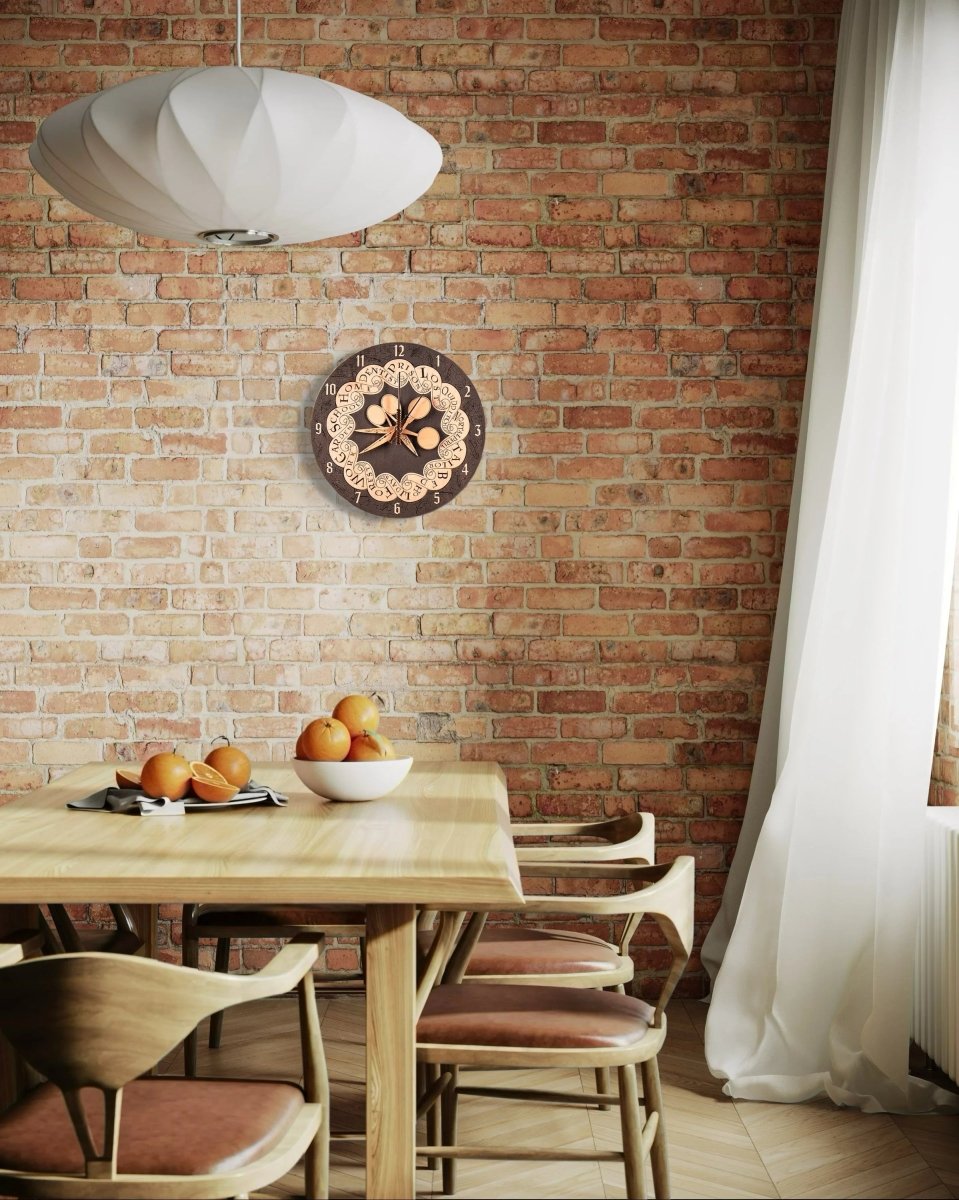 WEASLEY FAMILY™ ROUND 3D WOOD CLOCK - ZeWood